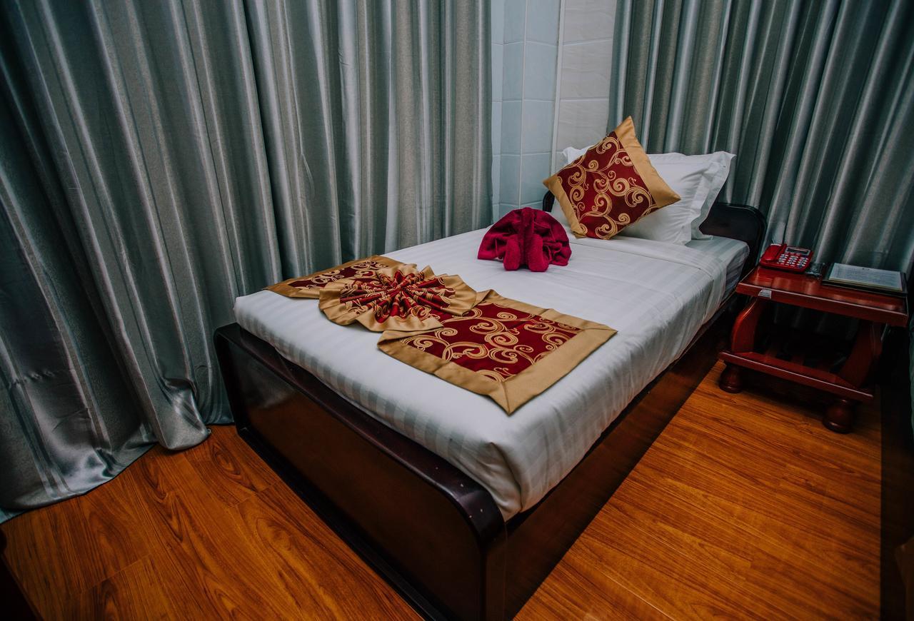 Amber Palace Hotel Myitkyina Luaran gambar